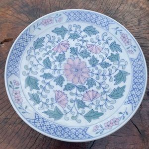 Asian influence Decorative Plate 10”